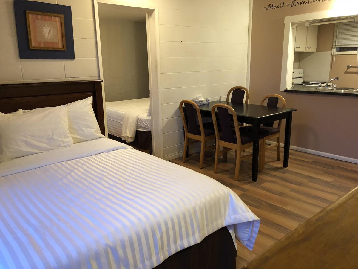 Holiday House Motel レディスミス エクステリア 写真